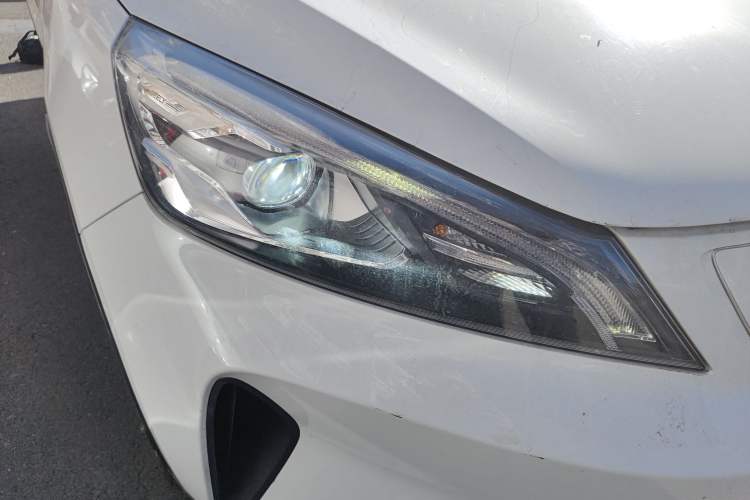Used Geely Auto Emgrand GSe 2019 500 ZhenShang Edition Right Front Headlight