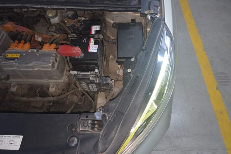 Used Geely Auto Emgrand GSe 2019 500 ZhenShang Edition Engine Bay Left