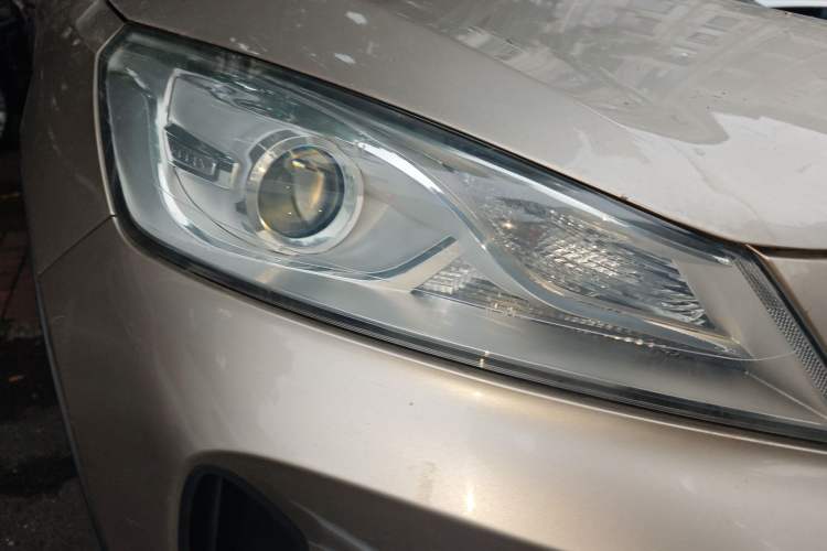 Used Geely Auto Emgrand GSe 2020 500 LingShang Model Right Front Headlight