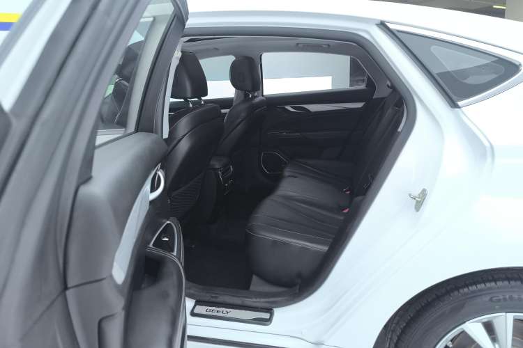 Used Geely Auto Emgrand GT 2020 1.5T MHEV Yaoxiang Edition Right Rear Seat