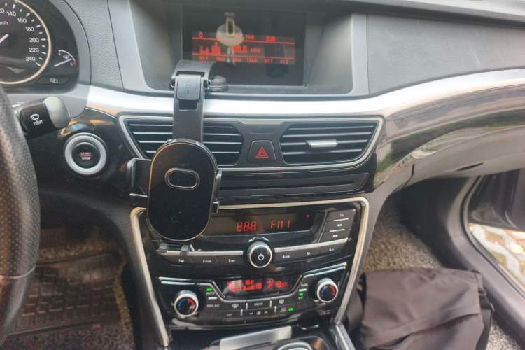 Used Geely Auto Emgrand GT 2015 2.4L Comfort Model Audio And AC Panel