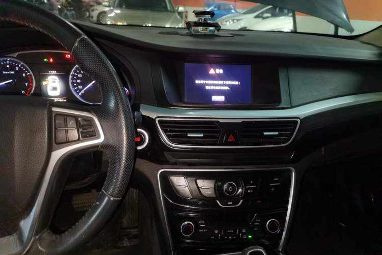 Used Geely Auto Emgrand GT 2015 2.4L Luxury Model Audio And AC Panel