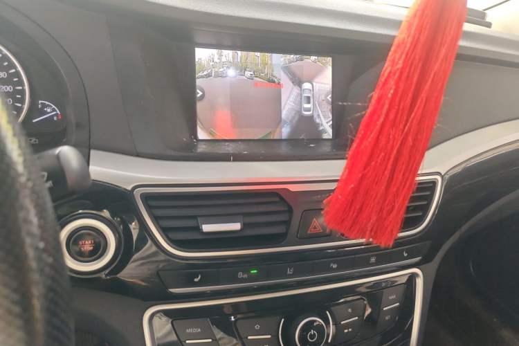 Used Geely Auto Emgrand GT 2015 1.8T Flagship Model Audio And AC Panel