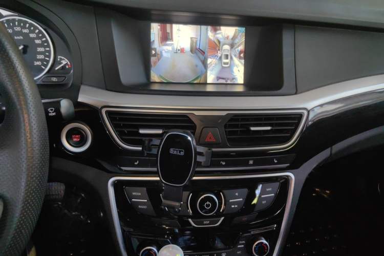 Used Geely Auto Emgrand GT 2015 1.8T Flagship Model Audio And AC Panel