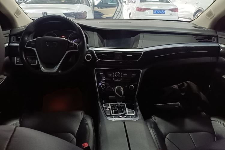 Used Geely Auto Emgrand GT 2015 1.8T Premium Model Center Console