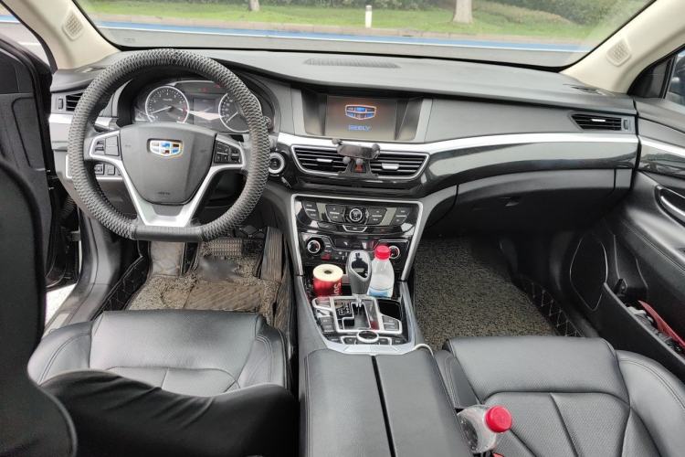 Used Geely Auto Emgrand GT 2015 1.8T Luxury Model Center Console