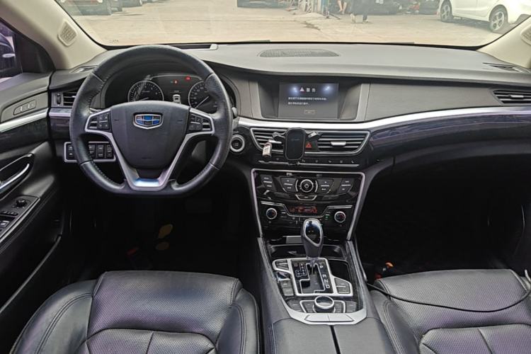 Used Geely Auto Emgrand GT 2015 1.8T Flagship Model Center Console