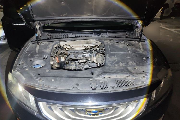 Used Geely Auto Emgrand GT 2015 1.8T Premium Model Engine Bay