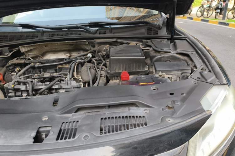 Used Geely Auto Emgrand GT 2015 1.8T Comfort Model Engine Bay Left