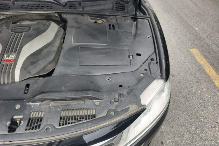 Used Geely Auto Emgrand GT 2015 1.8T Flagship Model Engine Bay Left