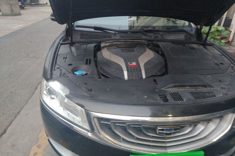 Used Geely Auto Emgrand GT 2015 1.8T Comfort Model Engine Bay Right