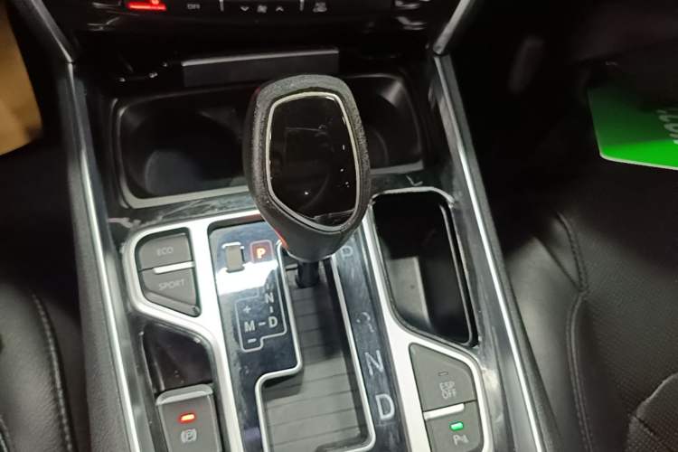 Used Geely Auto Emgrand GT 2015 1.8T Premium Model Gear Lever