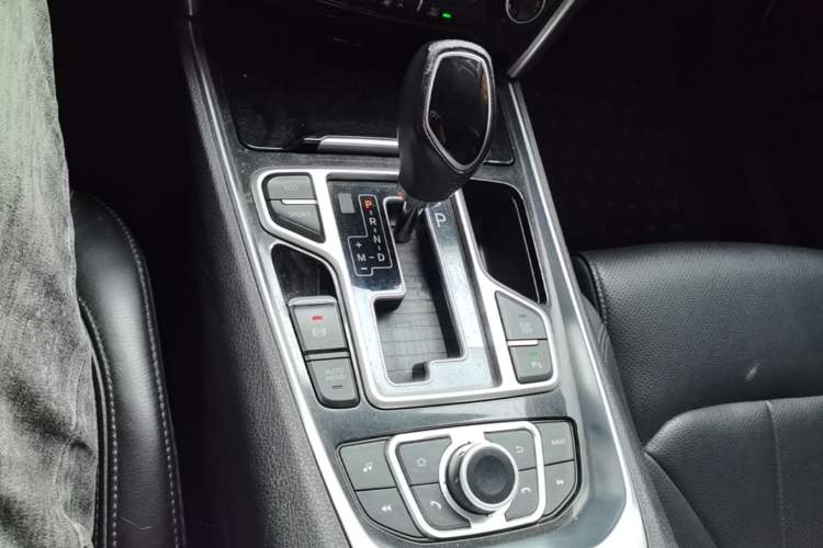 Used Geely Auto Emgrand GT 2015 2.4L Comfort Model Gear Lever