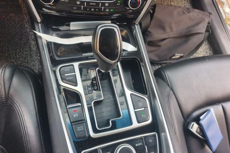 Used Geely Auto Emgrand GT 2015 2.4L Comfort Model Gear Lever