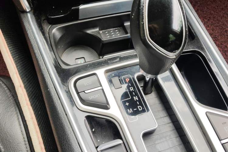 Used Geely Auto Emgrand GT 2015 2.4L Comfort Model Gear Lever