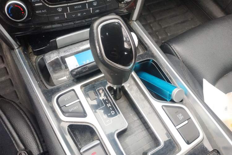 Used Geely Auto Emgrand GT 2015 2.4L Standard Edition Gear Lever