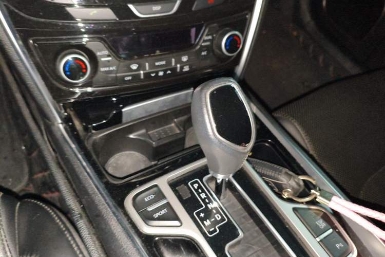 Used Geely Auto Emgrand GT 2015 1.8T Premium Model Gear Lever