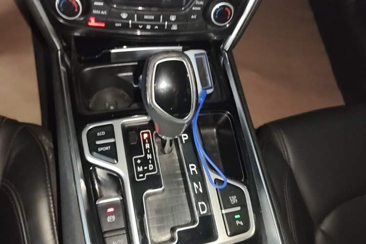 Used Geely Auto Emgrand GT 2015 2.4L Comfort Model Gear Lever