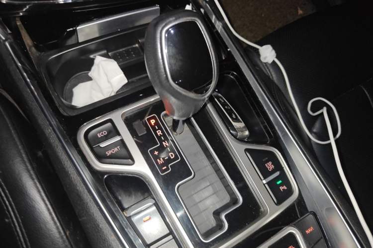 Used Geely Auto Emgrand GT 2015 1.8T Comfort Model Gear Lever