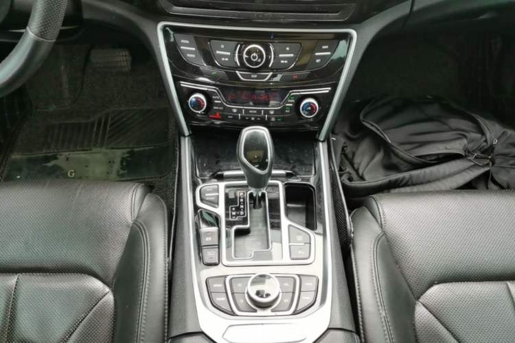 Used Geely Auto Emgrand GT 2015 1.8T Premium Model Gear Lever