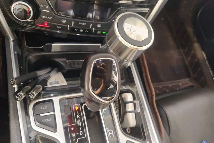 Used Geely Auto Emgrand GT 2015 1.8T Flagship Model Gear Lever