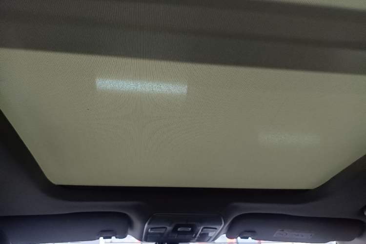 Used Geely Auto Emgrand GT 2015 1.8T Premium Model Headliner