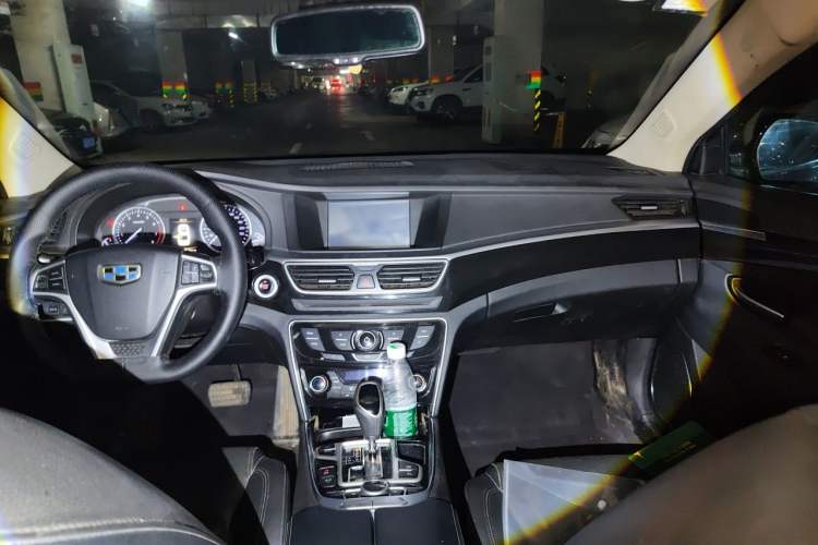 Used Geely Auto Emgrand GT 2015 1.8T Premium Model Headliner