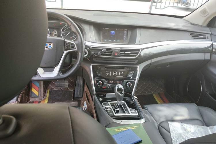 Used Geely Auto Emgrand GT 2015 2.4L Comfort Model Headliner