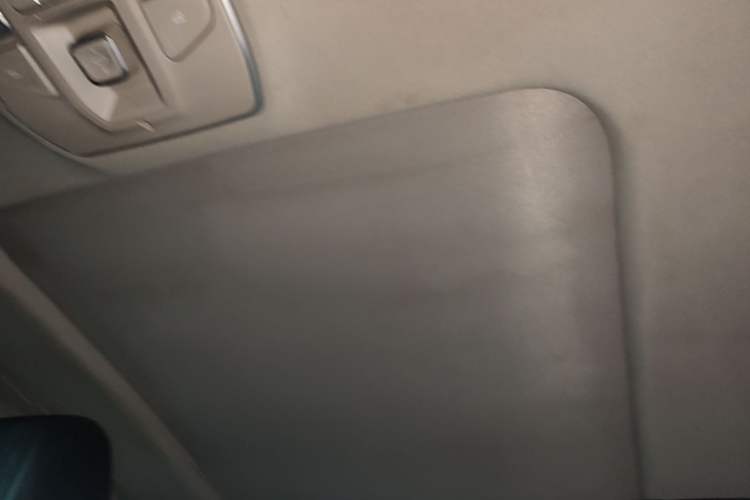 Used Geely Auto Emgrand GT 2015 2.4L Comfort Model Headliner