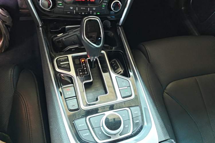 Used Geely Auto Emgrand GT 2015 1.8T Flagship Model Headliner