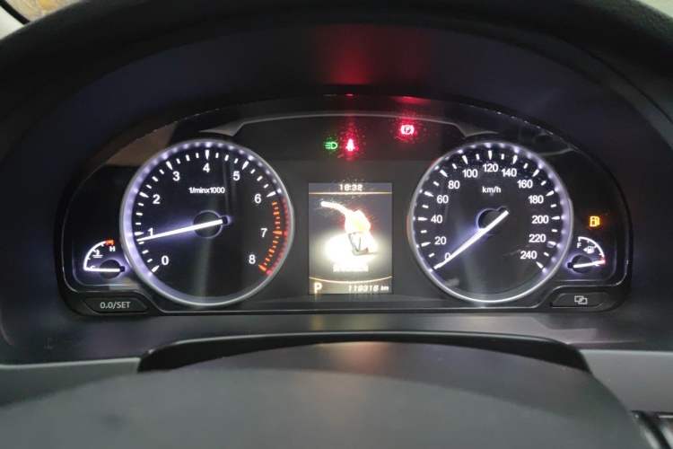 Used Geely Auto Emgrand GT 2015 2.4L Standard Edition Instrument Cluster