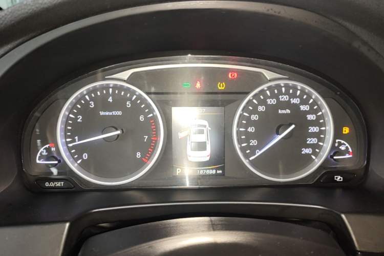 Used Geely Auto Emgrand GT 2015 2.4L Comfort Model Instrument Cluster