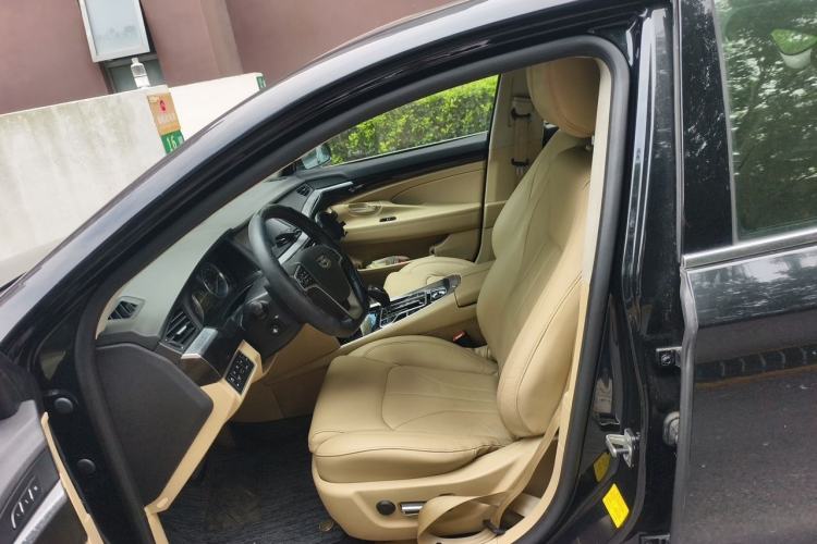 Used Geely Auto Emgrand GT 2015 1.8T Flagship Model Left Front Seat
