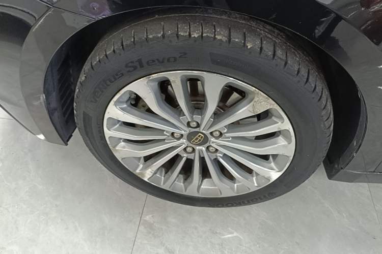 Used Geely Auto Emgrand GT 2015 1.8T Premium Model Left Front Wheel Hub