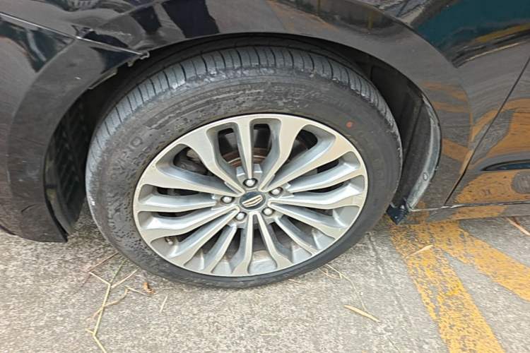 Used Geely Auto Emgrand GT 2015 1.8T Premium Model Left Front Wheel Hub