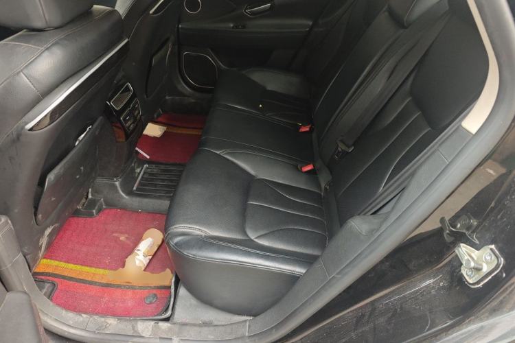 Used Geely Auto Emgrand GT 2015 2.4L Luxury Model Left Rear Seat