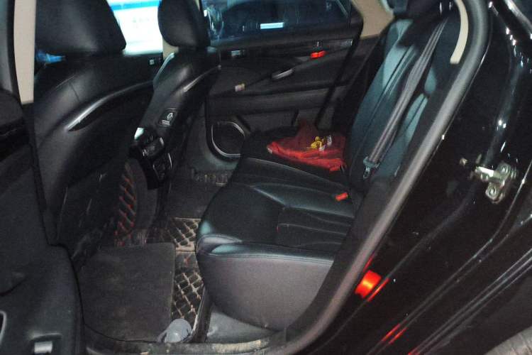 Used Geely Auto Emgrand GT 2015 1.8T Premium Model Left Rear Seat