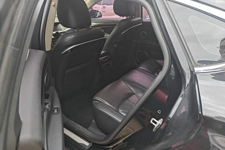 Used Geely Auto Emgrand GT 2015 1.8T Flagship Model Left Rear Seat