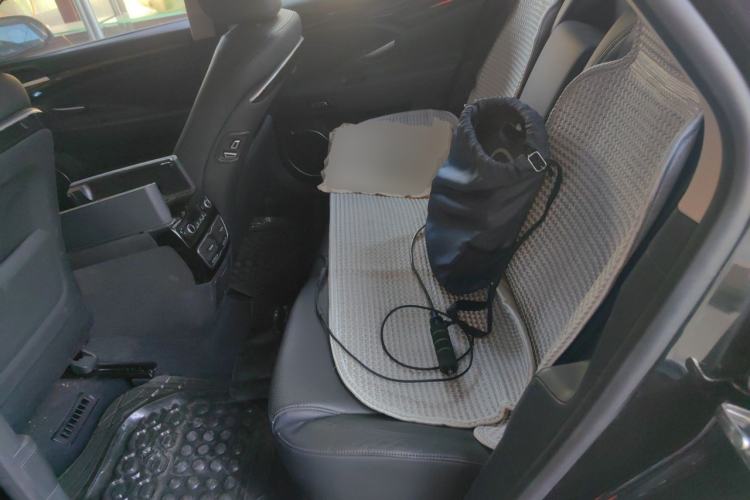 Used Geely Auto Emgrand GT 2015 1.8T Flagship Model Left Rear Seat