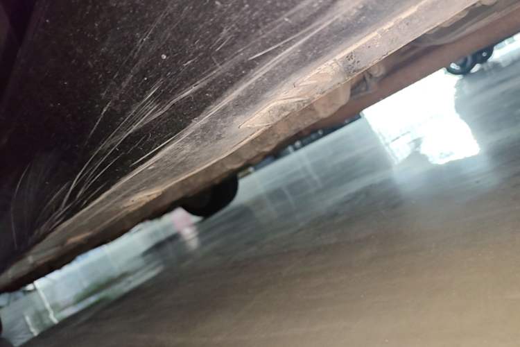 Used Geely Auto Emgrand GT 2015 2.4L Comfort Model Left Side Sill