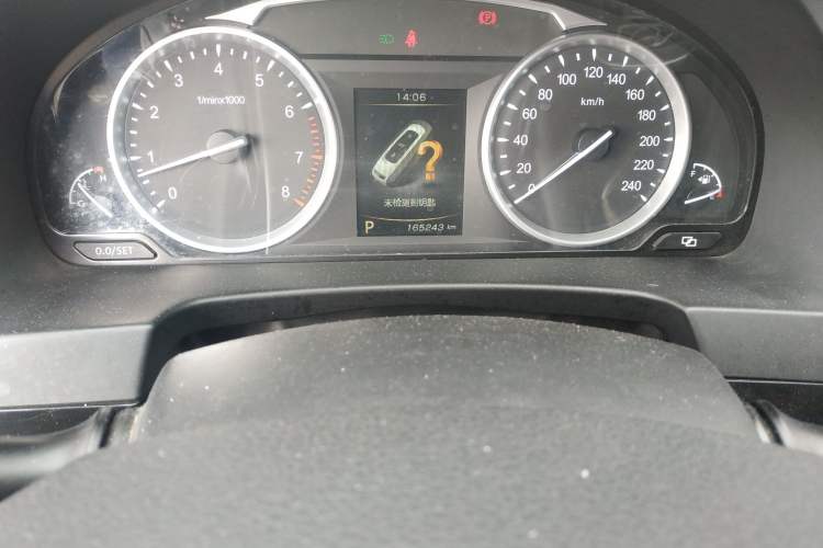 Used Geely Auto Emgrand GT 2015 2.4L Standard Edition Odometer Close Up