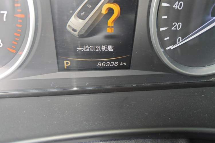 Used Geely Auto Emgrand GT 2015 3.5L Flagship Edition Odometer Close Up