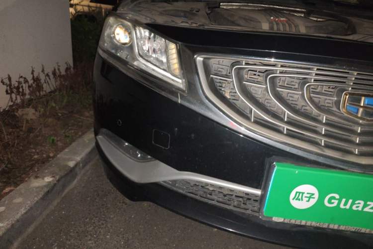 Used Geely Auto Emgrand GT 2015 1.8T Premium Model Right Front Headlight
