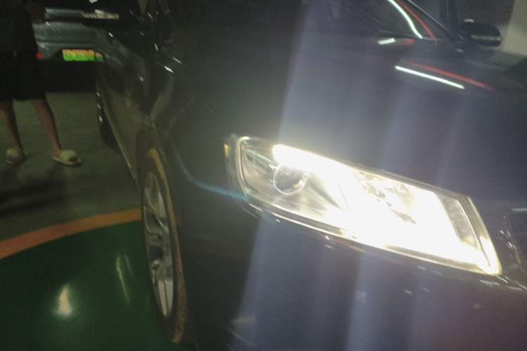 Used Geely Auto Emgrand GT 2015 1.8T Premium Model Right Front Headlight