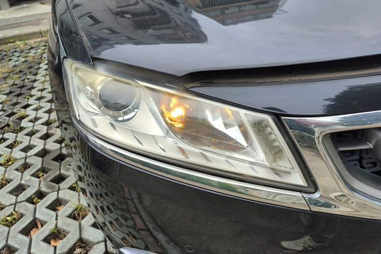 Used Geely Auto Emgrand GT 2015 2.4L Comfort Model Right Front Headlight