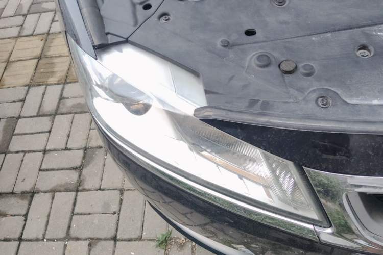 Used Geely Auto Emgrand GT 2015 2.4L Comfort Model Right Front Headlight