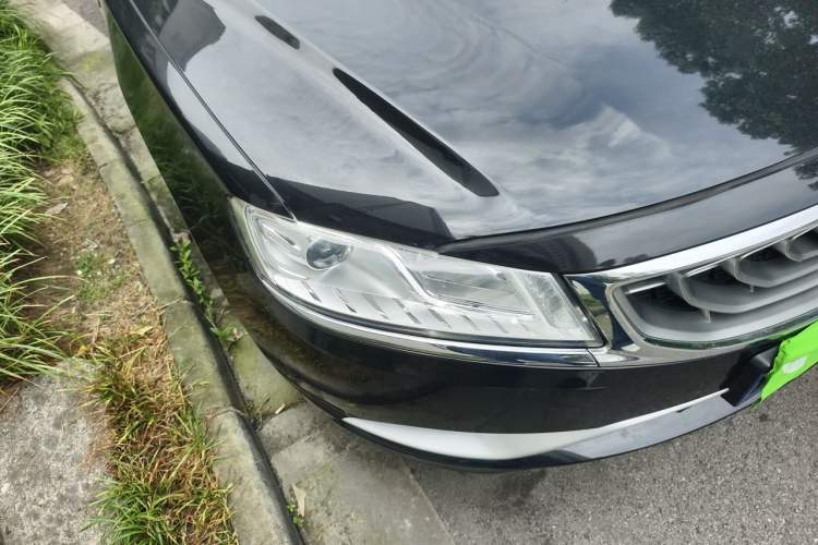 Used Geely Auto Emgrand GT 2015 1.8T Flagship Model Right Front Headlight