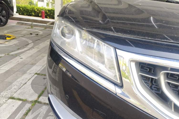 Used Geely Auto Emgrand GT 2015 1.8T Flagship Model Right Front Headlight