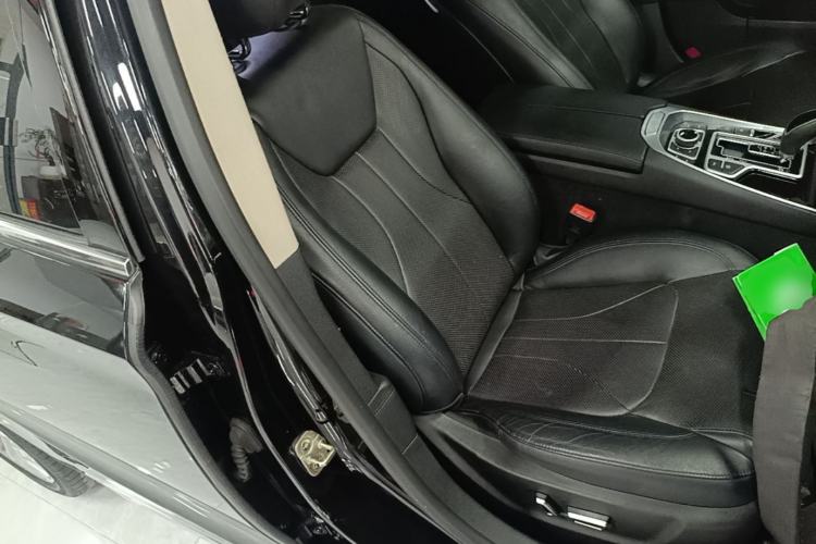 Used Geely Auto Emgrand GT 2015 1.8T Premium Model Right Front Seat