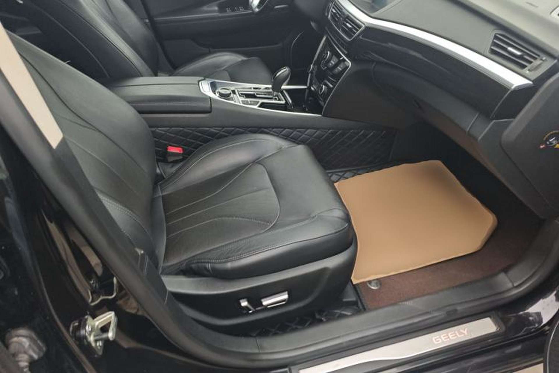 Used Geely Auto Emgrand GT 2015 1.8T Flagship Model Right Front Seat